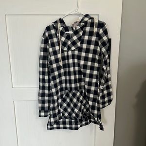 Simply Noel, navy flannel print long shirt. Size small/medium. Never worn.